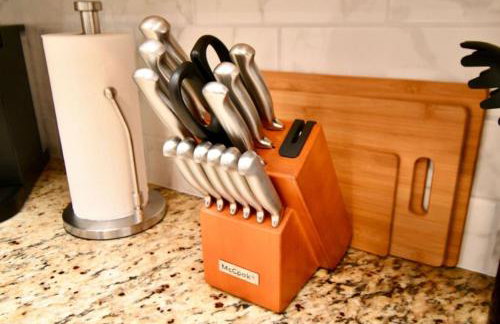 Cozy Cute Home 2BD and 1BR - Photo 23