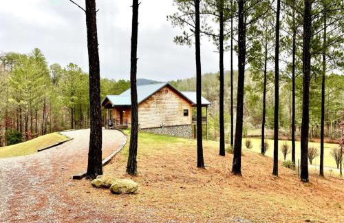 Charming, pet friendly cabin, perfect for fishing, family, hiking and R&R! 2 Bedroom Cabin by RedAwning - Foto 24