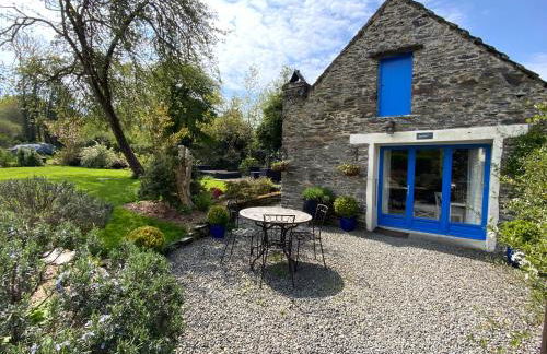 Hayloft at Kergudon Gîtes, Couples' gîte with pool - Foto 2