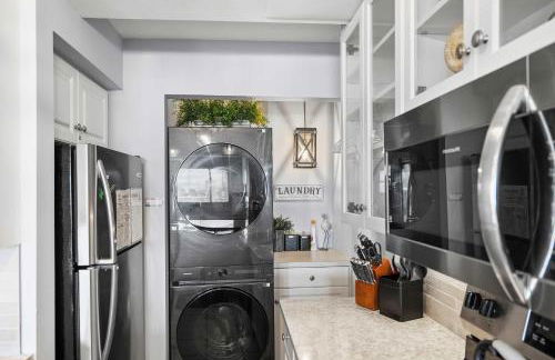 Stunning Ocean Views, Huge Patio, Heated Pool and Amenities! - Foto 23