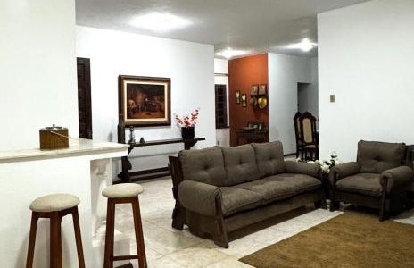 Charming Colonial Countryside Home with Wifi - Foto 37