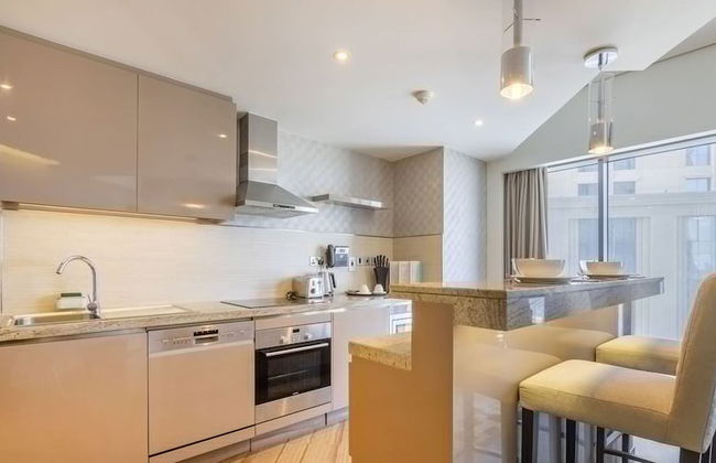 Elegant 1BR Apartment Near Dubai Frame - Photo 13