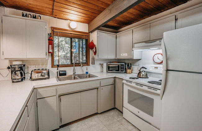 98SL - Hot Tub - BBQ - Pets Ok - WiFi - Sleeps 6 - Foto 39