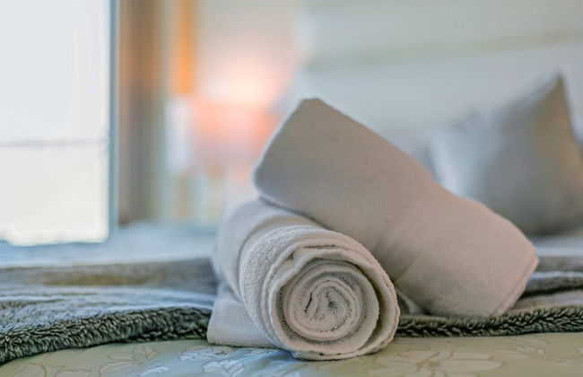 Luxury 3BR Hollywood Sign View by Oneluxstay - Photo 23