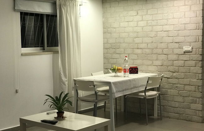 2Rooms Perfect Location 1Min to Beach - Photo 6