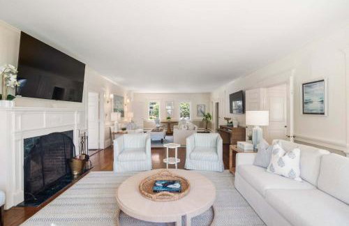 Estate with Private pool tennis court and playground - Foto 10