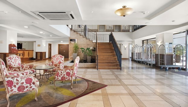 Coin salon dans le hall