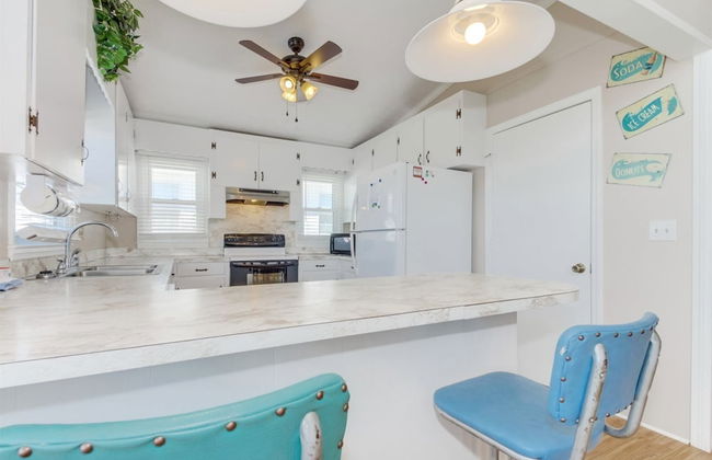 Garden City Beach House Escape! - Foto 12