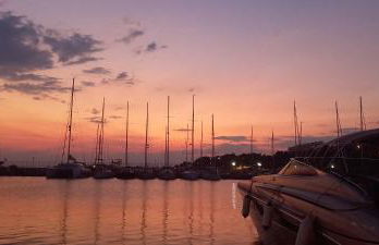 Comfortable Thermi apartment near SKG Airport - Photo 18