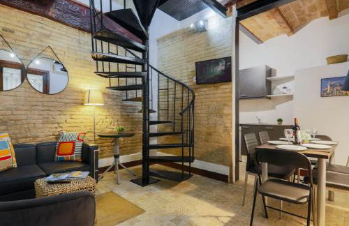 New Listing DUPLEX NEAR THE BEACH Barceloneta - Photo 1