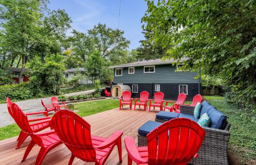 Serene Suburban Oasis 2 Saunas, Office, Parking - Foto 27