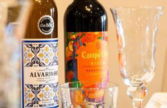 4 Bed Apartment- With Cosy Pub - Food/Drink 10%off - Photo 15