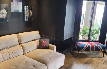 Morumbi, Apartamento Pub, SPA com hidromassagem, PISCINA Aquecida PRIVATIVA, LAREIRA, tudo que você precisa para descansar, trabalhar ou realizar aquela comemoração! Com total conforto e PRIVACIDADE! O Apt Nota 10 de SP! - Foto 70