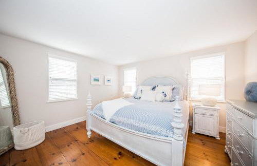 Close to Dtwn Nantucket! Group Getaway with Patio - Foto 22