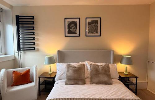 Stuning city views steps from the Iconic Abbey Road crossing - Foto 20