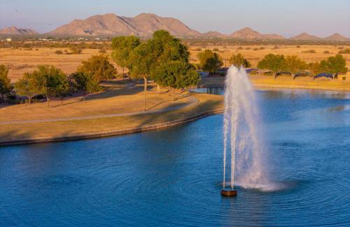 Pet friendly 3br 2ba Private optional heated Pool BBQ grill Golf Clubs close to park - Foto 46