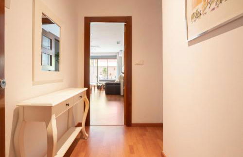 EnjoyGranada LUJO Piscina y Parking - Foto 16