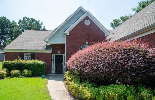 Spacious Vaulted 4BR Family Home Near Mall of GA Sleeps 12 - Foto 21