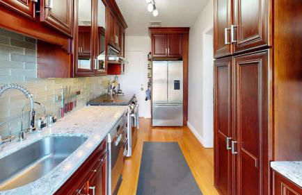 Sojourn Old Town Perfection with Fire Pit and Parking - Foto 15