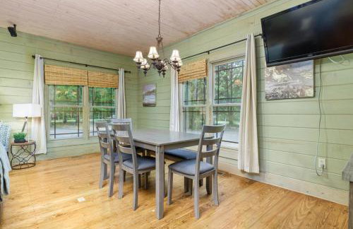 The Wagon Wheel Cabin Hot Tub Sleeps 10 Spacious - Foto 19