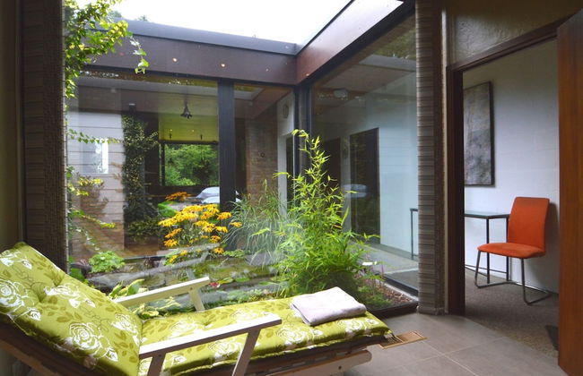 Luxury Villa with Swimming Pool near F1 Circuit - Foto 14