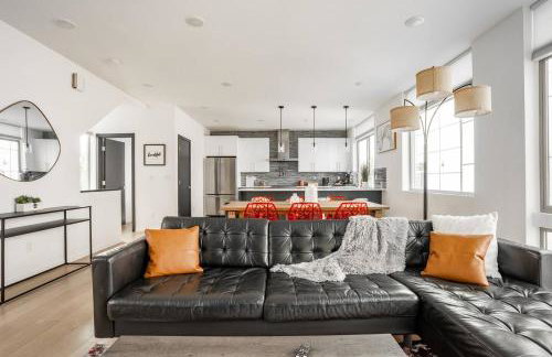 Stylish Urban Retreat w Rooftop Deck - Foto 7