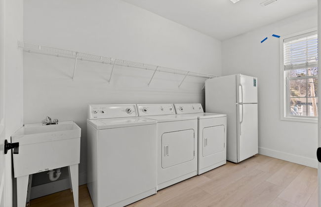 Luxurious Home with Theatre Room - Foto 21