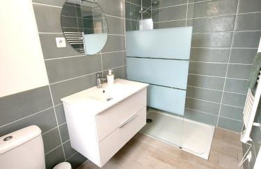 PLAIN PIED, avec mezzanine et espace extérieur 10min Puy du F - Foto 10