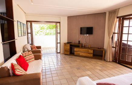Casa com Wi-Fi, Piscina e Garagem a 550m da Praia - Foto 2