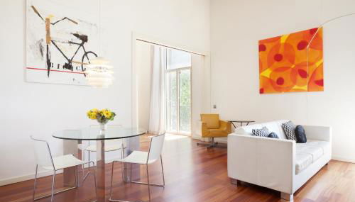 Akira Flats Plaza Catalunya Centric apartments - Photo 5