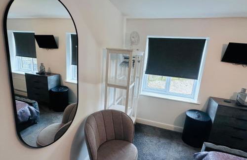 Barber House, Hoyland with two allocated parking spaces - Foto 11