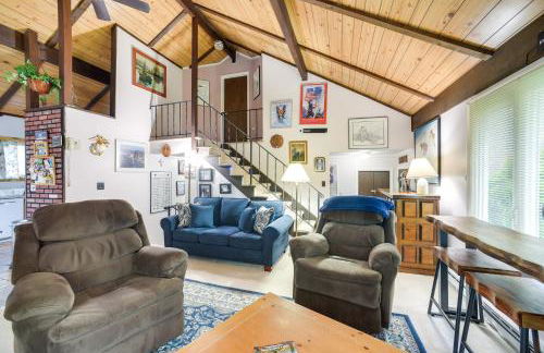 Hunter Hideaway with Yard and Deck 3 Mi to Ski Slopes - Foto 5