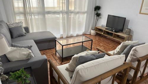 Piso en Pedregalejo a 50m de la playa. - Photo 2