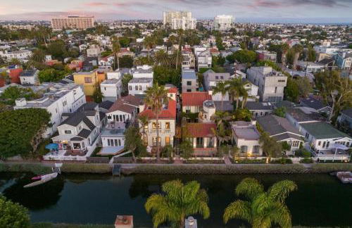 The Canal Escape - canal-front Italian villa - Foto 62