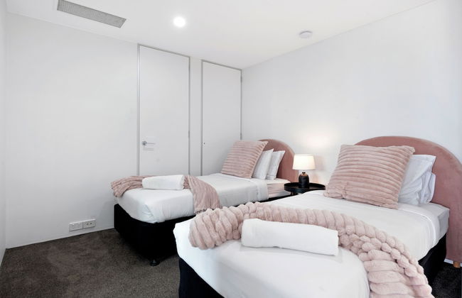 Private Q Tower Apartments - Wow Stay - Photo 2