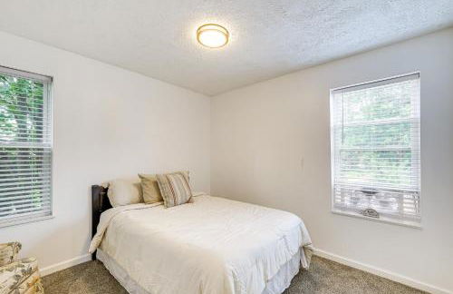 Walkable Barberton Apartment 9 Mi to Akron! - Foto 11