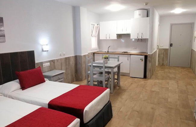 Apartamentos Puerta del Sur - Photo 18