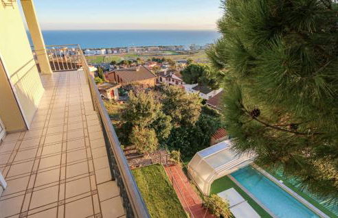 Gorgeous Home In Santa Susanna - Foto 8