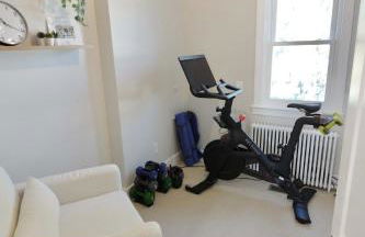 Stadium Armory Stay - 3 Bedroom - Foto 24