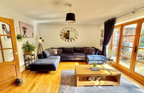 Serene Retreat - Hot Tub - Pool Table - Close to New Forest and Bournemouth Beach - Sleeps 12 - Foto 23