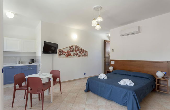 Poseidon Residence - Photo 14