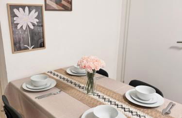 Near Messe, Airport, City Center with Private Garden and Parking - Foto 9