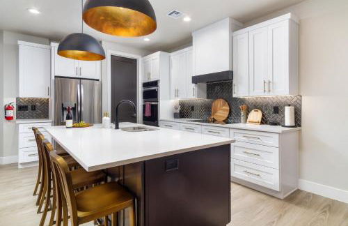 Wild West Oasis - Experienced Hosts, 2 King Suites - Foto 10