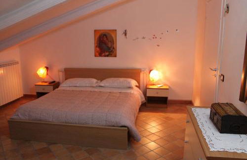 MANSARDA VITI - Sguardo su Frontone - - Foto 80