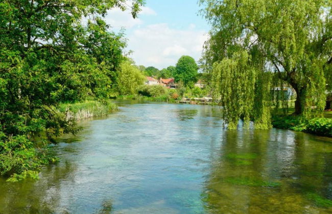 Charming 2-bed Apartment in Eastleigh - Foto 28