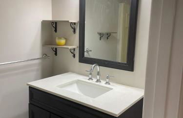 PSU 2br 2ba Townhome w Parking Near Campus and Stadium - Foto 28