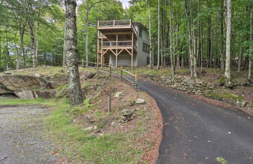 2 Mi to Skiing! Wooded Beech Mtn Retreat with Decks - Foto 62
