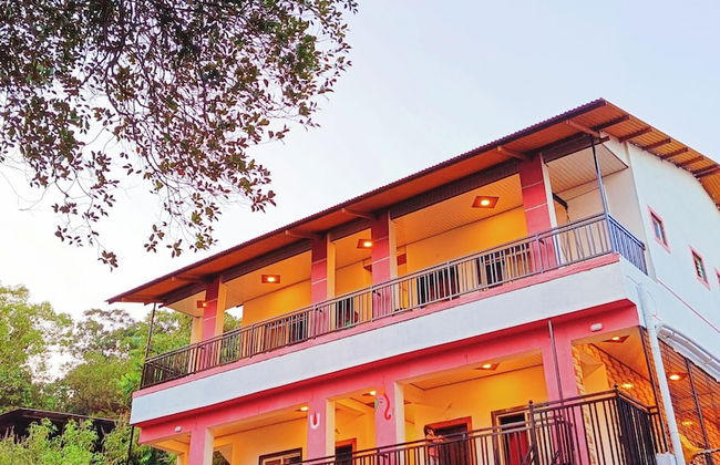 Janani Niwas Matheran - Photo 25