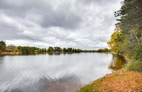 Boat Dock and Fire Pit Lakefront Monico Home! - Foto 24
