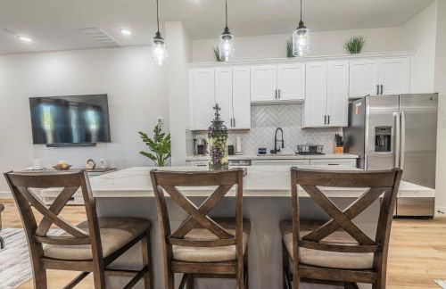 Luxury Haven near Dwtn, Med CTR, with Fast Free WiFi, Parking - Foto 11